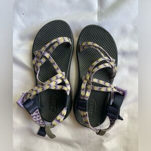 Chacos size 3 girls (5 women)